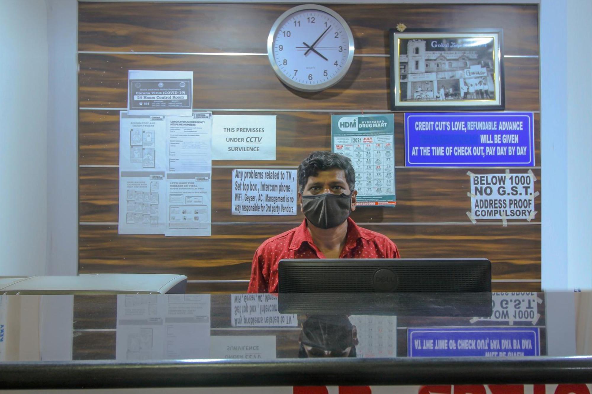 Spot On 81775 Mohit Gokul Lodge New Luxury Room'S Near Secunderabad Railway Station Lālāguda Exteriör bild