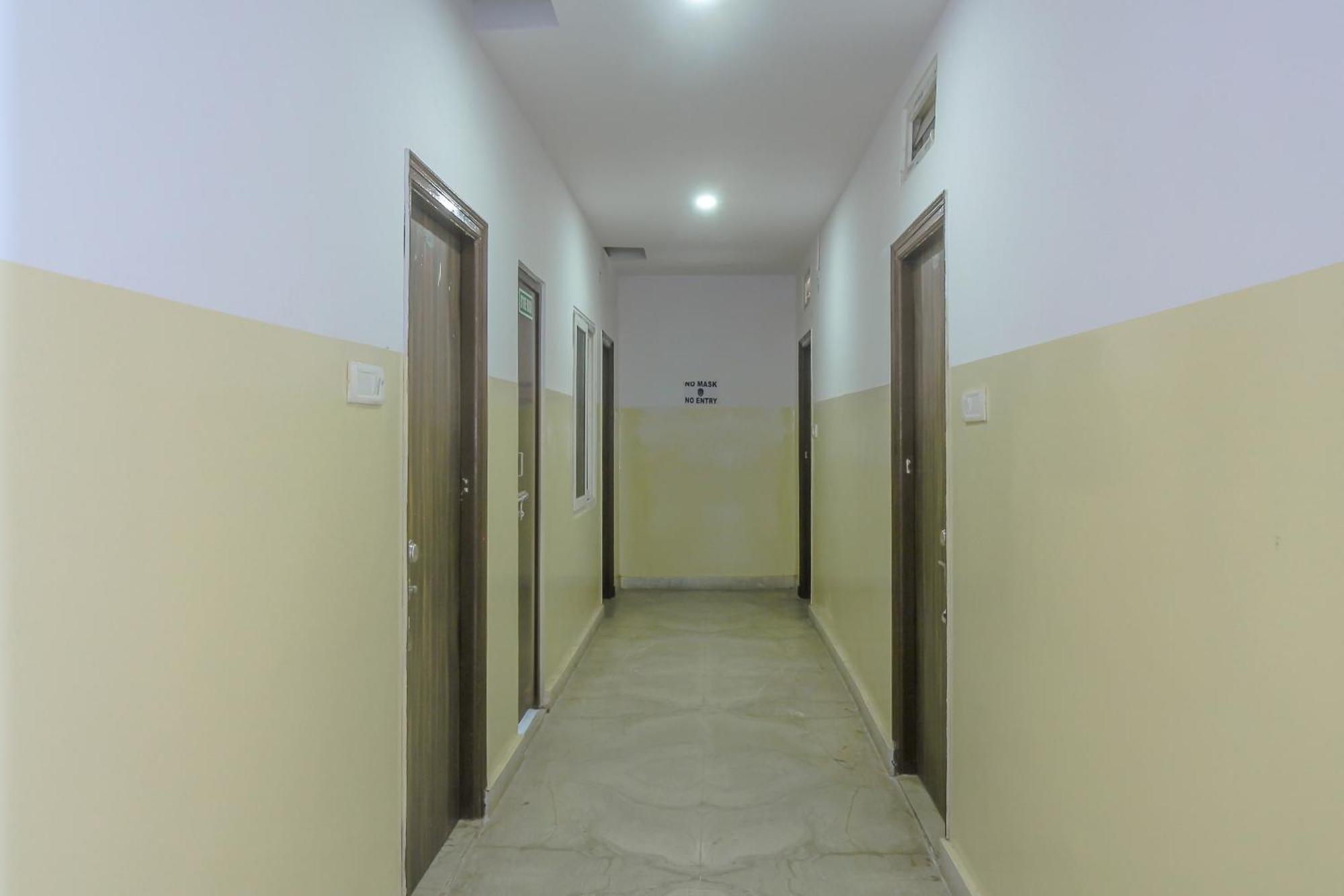 Spot On 81775 Mohit Gokul Lodge New Luxury Room'S Near Secunderabad Railway Station Lālāguda Exteriör bild
